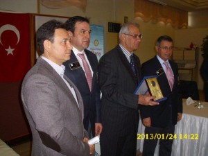 GAZETECİLİK MESLEK ÖDÜLÜ SEVGİLİ TUNCEL YIMAZ'A VERİLDİ.